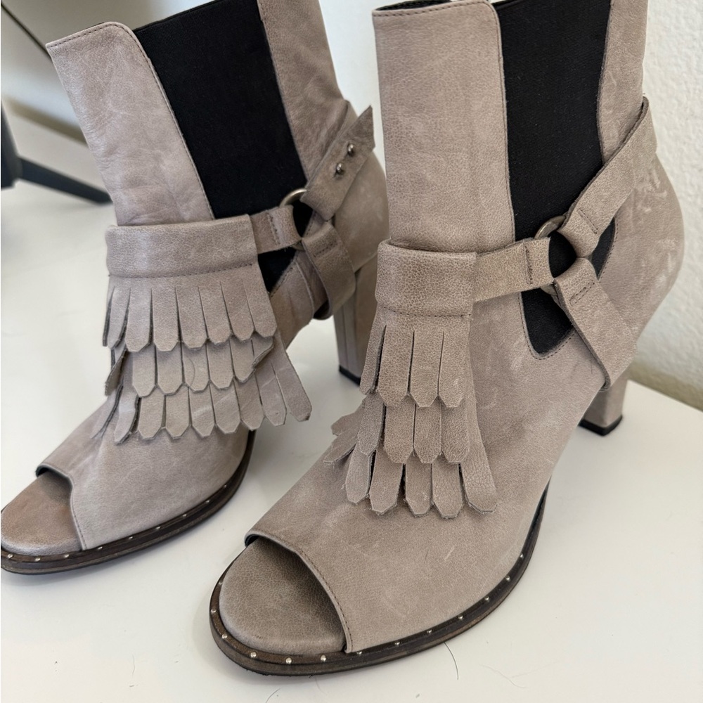 Freda Salvador Taupe Fringe Heels